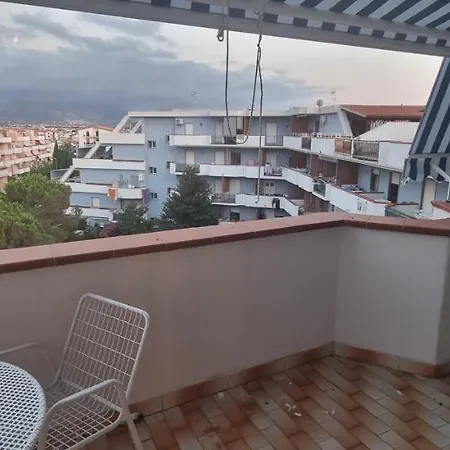 L' Dista 2 Minuti A Piedi Dal Mare! Scalea